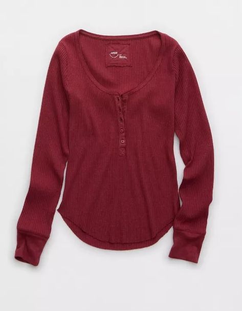 Aerie Essential Henley Layering T-Shirt Aerie Waffle Set, Clothes For Christmas List, Meredith Grey Style, Cute Shirts Aesthetic, Where To Get Cute Clothes, Henley Top Outfit, Aerie Outfit, Blue Top Outfit, Xmas Clothes