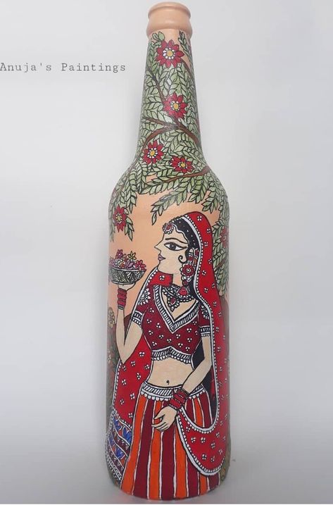 Madhubani On Bottle, Madhubani Art On Bottles, Madhubani Drawing Indian Paintings, Madhubani Lady, Paper Mache Light, Glass Bottle Painting, Bottle Art Projects, Hand Painted Saree, Painted Saree