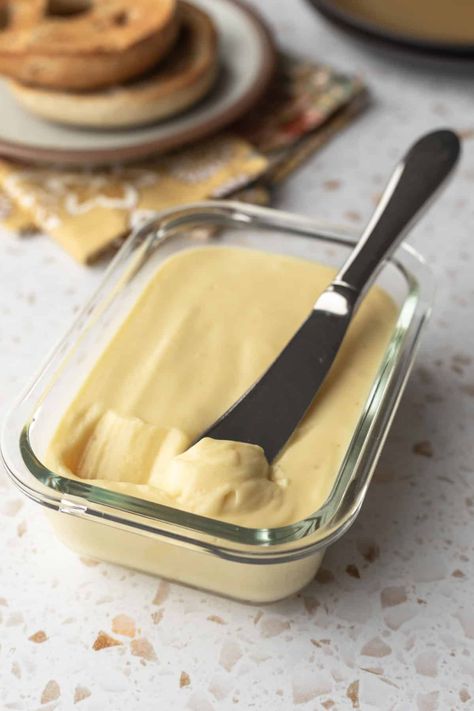 Oil Free Vegan Butter, Spreadable Butter Recipe, Vegan Butter Recipe, Vegan Butterscotch, Esselstyn Diet, Vegan Butter Substitute, Soft Foods Diet, Vegan Breads, Vegan Spread