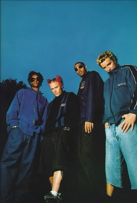 2000s Pop Culture Aesthetic, Y2k Band Aesthetic, Prodigy Aesthetic, Movements Band, 90s Band Photoshoot, 90s Band Aesthetic, The Prodigy Aesthetic, Britpop Fashion 90s, Junglist Movement