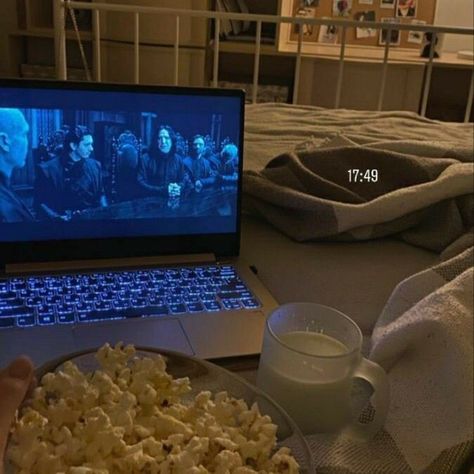 Movie Night Laptop, Laptop Movie Night, Meghan Core, Farah Core, Media Aesthetic, Quiet Life, Movie Night, Sydney, Vision Board