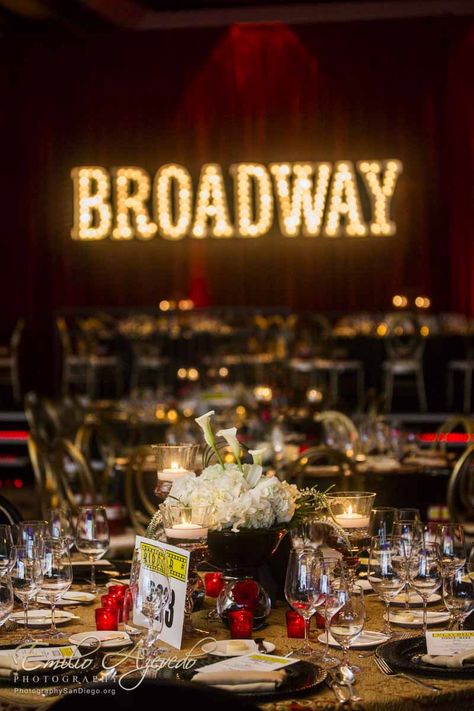 Hollywood Entrance Decoration, Broadway Wedding Ideas, Broadway Quinceanera Theme, Broadway Decorations Themed Parties, Broadway Themed Wedding, Broadway Party Decorations, Broadway Themed Party Decoration, Broadway Party Theme, Chicago Playbill