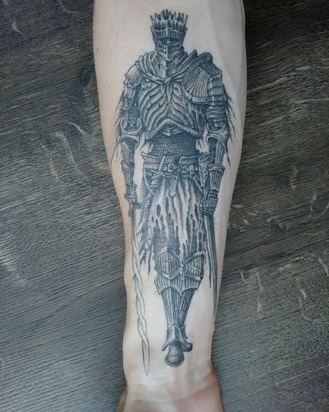 ealed client photo of this Soul of Cinder only a few months old but i still appreciate the aging process of my tattoos. Praise the sun Soul Of Cinder Tattoo, Dark Ages Tattoo, Cinder Tattoo, Soul Of Cinder, Creation Tattoo, My Tattoos, Praise The Sun, Back Tattoos For Guys, Ink Inspiration