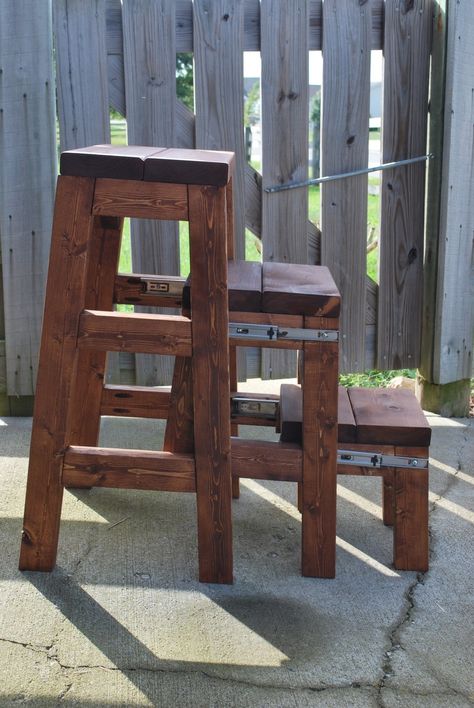 Step Stool Diy, Wooden Step Ladder, Stool Woodworking Plans, Diy Bar Stools, Woodworking Table Saw, Wood Step Stool, Diy Stool, Kitchen Step Stool, Bookshelf Plans