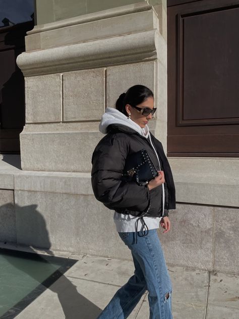 Hoodie And Jacket Combo, Bumper Jacket Outfit, Hoodie Jean Jacket Outfit, Hooded Denim Jacket Outfit, Hoodie And Jean Jacket Outfit, Jeans Hoodie Outfit, Waterproof Jacket Outfit, Bumper Jacket, Chilly Weather Outfits