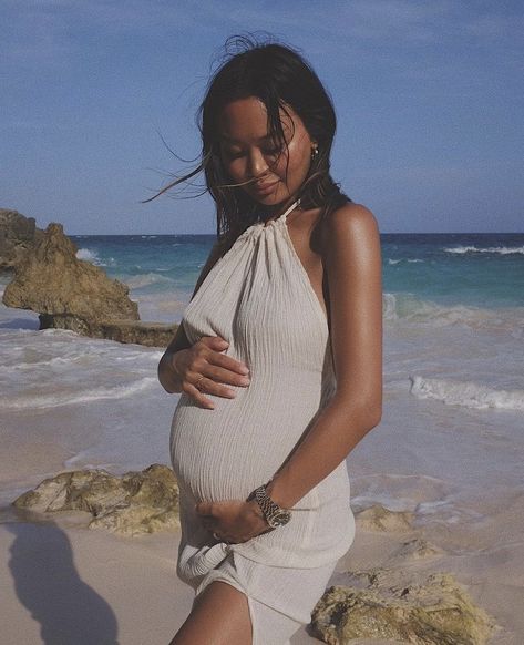 Beach Maternity Photos, Beach Maternity, Beach Photography Poses, Baby Mama, Pregnancy Shoot, Maternity Pictures, Pregnancy Photoshoot, Maternity Fashion, Beach Photography