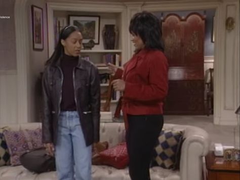 Sister Sister Outfits, Tia Tamera, Tia And Tamera, 90s Early 2000s Fashion, Tia And Tamera Mowry, 90’s Outfits, Tamera Mowry, I Love Being Black, 90s Inspired Outfits