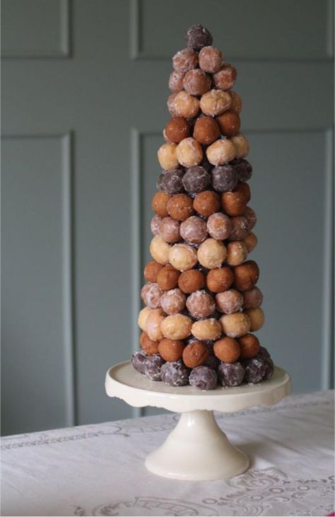 22 Gosh Darn Amazing Things To Do with a Cone | How Does She Donut Wedding Cake, Donut Tower, Doughnut Holes, Wedding Donuts, Breakfast Party, Doughnut Cake, Donut Holes, Birthday Brunch, Donut Party