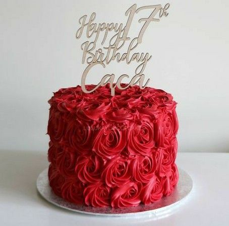 Rose Frosting Cake, Red And White Cakes Birthday, Rose Piped Cake, Rose Cakes Birthday, Red Roses Birthday Cake, Rose Bday Cake, Roses Cake Design, Red 18th Birthday Cake, Red Cake Ideas Birthdays