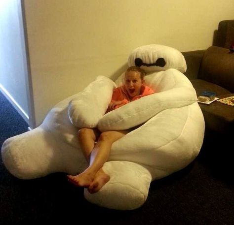 ２m越えの特大サイズ！あなたの眠りを優しく守ってくれる「ベイマックスベッド Baymax Bean Bag, San Fransokyo, Hiro Hamada, Pillow Projects, Kids Bean Bags, Disney Wall, Best Disney Movies, Bean Bags, Baymax