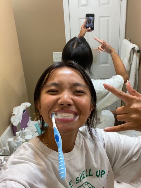 bro this is literally the toothbrush emoji Brushing Teeth Aesthetic, Routine Motivation, Teeth Aesthetic, Phone Setup, Teeth Brushing, Brush Teeth, Too Much Estrogen, Brush My Teeth, 2024 Vision