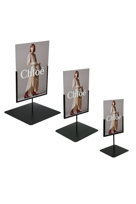 Metal sign holders for stylish tabletop signage Counter Signage, Table Display Stand, Poster Display Stand, Poster Design Kids, Standing Signage, Sale Signage, Table Signage, Signage Board, Metal Printing