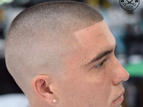 Buzz Hair Clipper Sizes, Army Haircut, Bald Haircut, Fade Haircut Designs, Buzz Haircut, Balding Mens Hairstyles, Men Fade Haircut Short, High And Tight Haircut, Short Fade Haircut