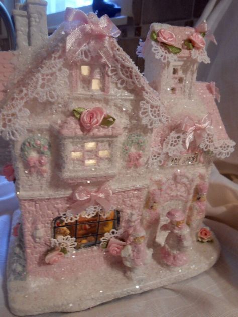 Shabby Chic Birthday Party Ideas, Pink Victorian Christmas, Valentine House, Pink Christmas Lights, Glitter House, Chic Birthday Party, Shabby Chic Birthday, Pink Victorian, Christmas Houses