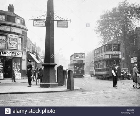 Download this stock image: Cambridge Heath Road, Hackney, London, 1930. - DDKY06 from Alamy's library of millions of high resolution stock photos, illustrations and vectors. Historical London, Victorian Style House, Tower Hamlets, East End London, Hackney London, City Hospital, London History, Uk City, Bethnal Green