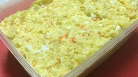 This easy, pickle-free potato salad is perfect for serving a crowd. With a little planning, your next family reunion or summer gathering will be a cinch! Potato Salad With Apples, Butterfly Release, Easy Pickle, Potato Salad Dill, Potato Salad Dressing, Potato Salad Recipe Easy, Potato Salad Healthy, Canned Potatoes, Potato Salad With Egg