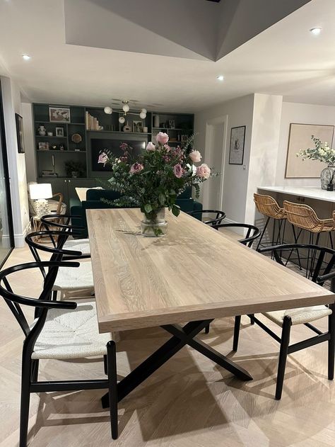 Rustic Industrial Dining Table, Luxury Dining Table, Dining Table Rustic, Industrial Dining Table, Industrial Dining, Linear Design, Kitchen Dining Tables, Oak Dining Table, Wooden Dining Tables