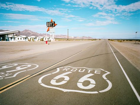 The adventure of a lifetime requires more thought than just filling your gas tank and hitting the open road. Route 66 Wallpaper, Route 66 Road Trip, Historic Route 66, Road Trip Routes, Us Road Trip, Conde Nast Traveler, American West, Passionate People, Land For Sale