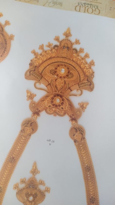 Rani Haar Long Necklaces Gold Indian Jewelry Jewellery Designs, Rani Haar Gold Indian Bridal, Gold Rani Haar New Design, Wati Mangalsutra, Rani Haar Gold, Cute Romantic Pictures, Wedding Jewellery Designs, Flower Pattern Drawing, Gold Initial Ring