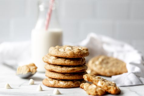 Miso Brown Butter Cookies with White Chocolate Chips — Cooking with Cocktail Rings Cookies With White Chocolate Chips, Cookies With White Chocolate, Brown Butter Cookies, White Chocolate Cookies, Biscuit Cookies, French Pastries, Cookies Ingredients, White Chocolate Chips, Favorite Cookies