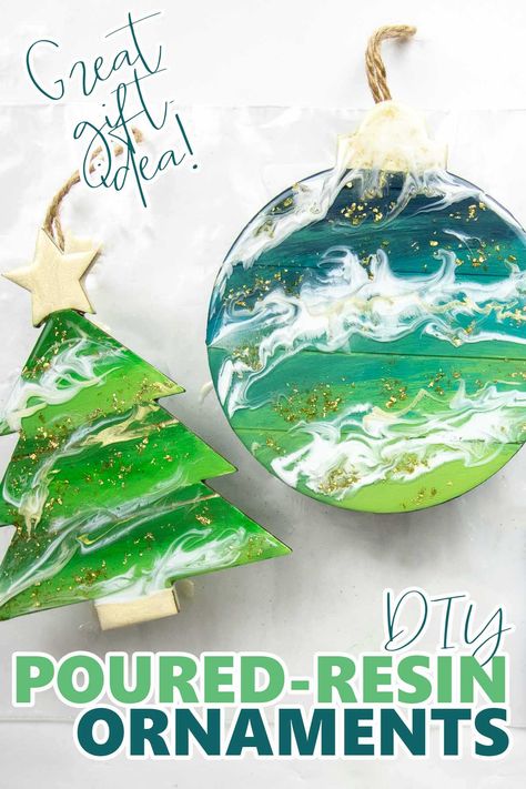 Learn how to make beautiful resin ornaments that you'll be proud to gift at Christmas! These ornaments are great for all level resin crafters and make a perfect handmade gift. #resin #crafting #DIY #DIYproject Resin Christmas Ornaments, Seni Resin, Resin Ornaments, Idee Cricut, Resin Christmas, Resin Crafts Tutorial, Diy Resin Projects, Resin Jewelry Diy, Epoxy Resin Crafts