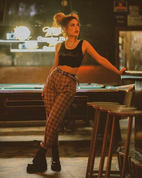 Look Grunge, Goth Outfit, Tokyo Street Fashion, Grunge Look, Looks Black, Alternative Outfits, Pool Table, Edgy Outfits, Mode Inspiration