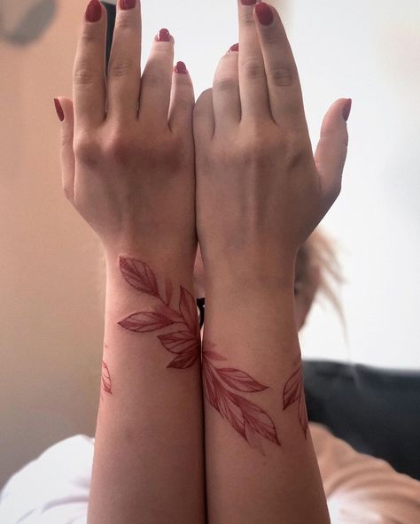 Red Vines Tattoo, Red Leaf Tattoo, Tattoo Design Arm, Brown Tattoo Ink, Red Flower Tattoos, Arm Tattoo Ideas, Red Tattoo Ideas, Browning Tattoo, Wrap Tattoo