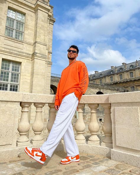 Orange Shoes Outfit, Orange Dunks, Orange Pants Outfit, Dunks Outfit, Highsnobiety Fashion, Standing Pose, Orange Fits, Pants Outfit Men, Outfit Street