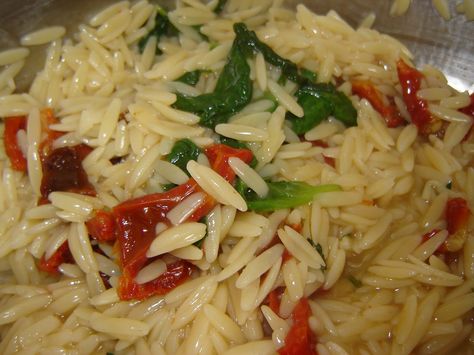 This is close, but not exact.  Macaroni Grill Orzo & Spinach Macaroni Grill Orzo Pasta Salad, Macaroni Grill, Macaroni Grill Copycat Recipes, Macaroni Grill Recipes, Orzo Spinach, Orzo Pasta Recipes, Orzo Salad Recipes, Orzo Pasta Salad, Orzo Recipes