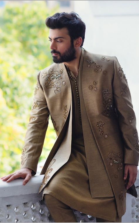 Indo Western Outfits For Men Latest, Prince Coat Wedding Pakistani Men, Sangeet Outfit For Men, Indo Western Outfits For Men, Traditional Indian Mens Clothing, Reception Suits, Wedding Suits Men Black, God Clothing, Jodhpuri Suits For Men