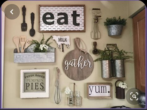 Diy Cozinha, Farmhouse Kitchen Wall Decor, Diy Farmhouse Ideas, Diy Farmhouse Decoration, Kitchen Gallery Wall, Kitchen Decor Wall Art, Kitchen Gallery, Farmhouse Decoration, Farmhouse Decor Living Room