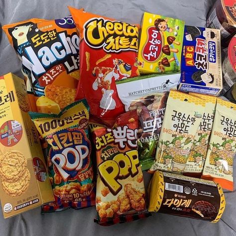 Snack Korea, Star Snacks, Korean Snacks, Asian Snacks, Cute Snacks, Food O, Japanese Snacks, Food Goals, Kawaii Food