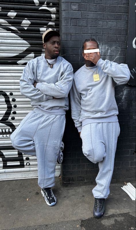 Corteiz Tracksuit, 2000s Fashion Men, Crtz Rtw, Mens Inspo, Drippy Fits, Tracksuit Outfit, Chill Outfits, Fit Board Workouts, Winter Fits