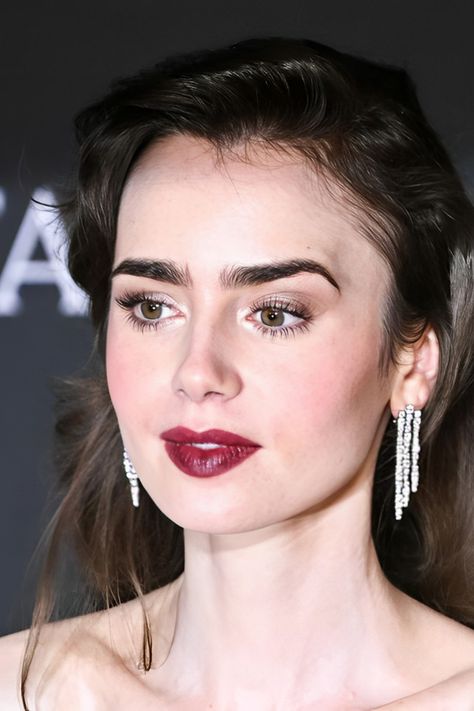 High Contrast Makeup, Lily Jane Collins, Lily Collins Makeup, Pale Makeup, Pale Skin Makeup, Photoshoot Makeup, Pale Skin, Lily Collins, Lipstick Colors