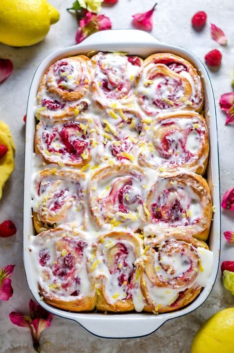 Private Chef Breakfast, Best Brunch Ideas, Berry Sweet Rolls, Raspberry Sweet Rolls, Breakfast Roll, Lemon Cream Cheese, Cream Cheese Glaze, Bakery Ideas, Sweet Rolls