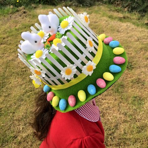 My daughter’s easterbonnet this yearshe had lots of fun designing and making itall items bought from hobbycraft Easter Bonnets For Boys, Girls Easter Bonnet, Easter Bonnet Competition, Easter Hat Parade, Unique Easter Baskets, Easter Hat, Crazy Hat Day, Easter Hats, Crazy Hats