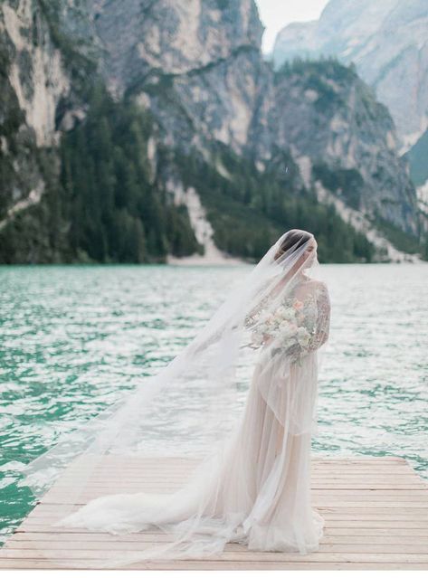 Lake Elopement, Ethereal Wedding Dress, Floral Wedding Gown, Green To Blue, Ethereal Wedding, Handmade Cake, Couples Photo, Wedding Stylist, Dresses Simple