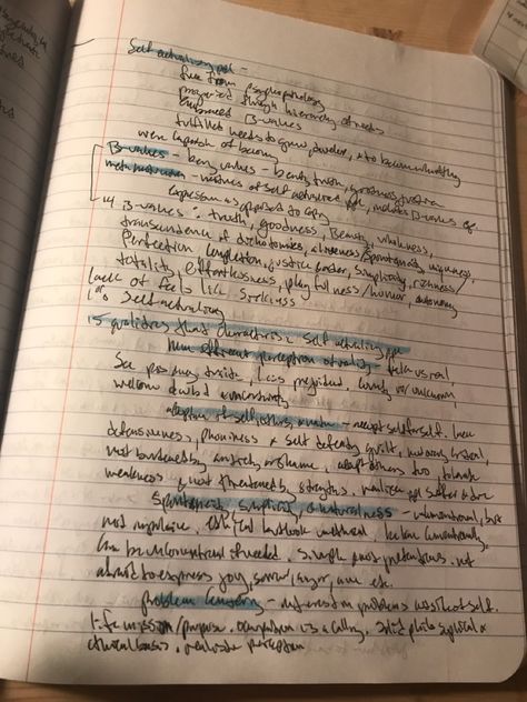 Sloppy Handwriting Aesthetic, Pretty Messy Handwriting, Handwriting Aesthetic Messy, Chaotic Notes Aesthetic, Messy Notes School, Messy Math Notes, Handwriting Styles Messy, Hand Writing Messy, Aesthetic Messy Notes