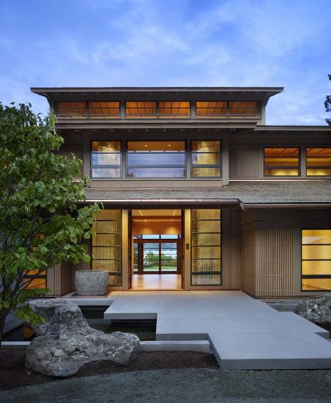 Astonishing villa design inspired by Japanese architecture: Engawa House Conard Architecture in Washington state. Japanese Home Exterior, Modern Japanese Homes, Japanese Modern House, Modern Japanese House, Japanese House Design, Modern Japanese Architecture, Home Designs Exterior, House Architecture Styles, Japanese Home Design