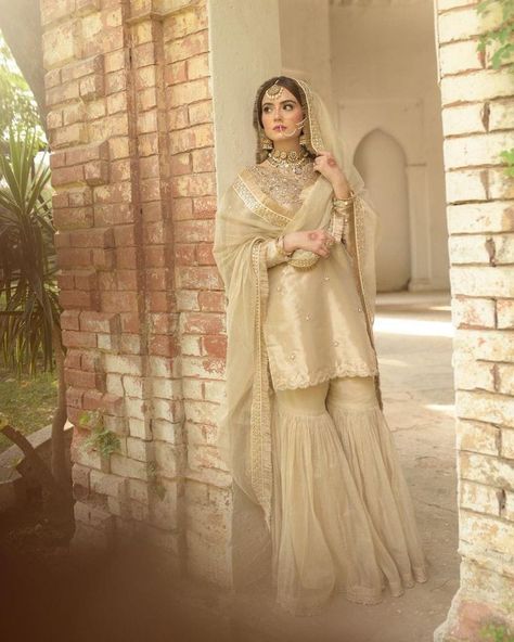 Party wear dresses idea Crochet Cable Knit, Minimal Embroidery, Nikah Outfit, Pastel Beige, Muslimah Wedding Dress, Nikah Dress, Desi Wedding Dresses, Latest Bridal Dresses, Bridal Dresses Pakistan