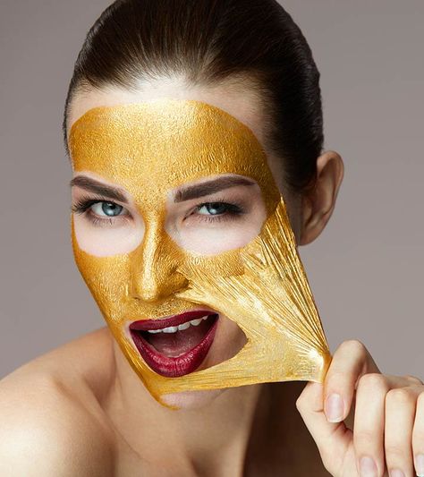 10 Best Types Of Face Mask For Every Skin Type Peeling Face, Coconut Oil Face Mask, Gold Face Mask, Green Tea Mask, Dry Skin Patches, Oil Free Moisturizers, Gold Face, Homemade Face Masks, Homemade Face