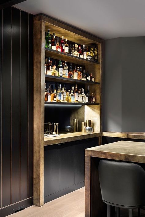 Modern Home Bar Designs, Home Bar Cabinet, Bar Mini, Home Bar Rooms, Modern Home Bar, Basement Bar Designs, Home Bar Design, Diy Home Bar, Indoor Bar