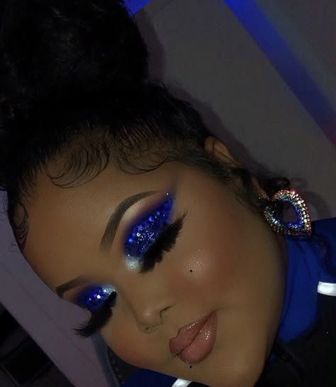 Royal Blue Make Up Looks, Royal Blue Prom Makeup Look, Royal Blue Makeup Looks Black Women, Blue Makeup Looks Black Women, Royal Blue Makeup Looks, 18th Birthday Makeup, Banquet Makeup, Degree Photoshoot, Royal Blue Makeup