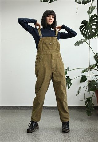 VINTAGE 80S CORDUROY KHAKI DUNGAREES Khaki Dungarees Outfit, Stem Lesbian, Cloth Inspiration, Dungarees Outfit, Dungarees Women, Dungaree Outfit, 80s Pants, Corduroy Dungarees, Big Pants