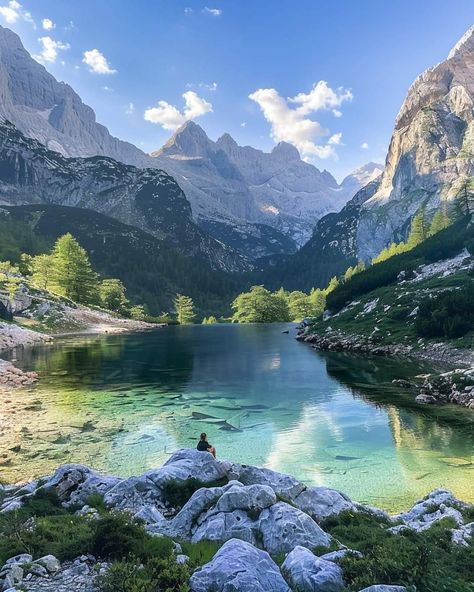 Triglav National Park - Julian Alps, Slovenia 🏔️ 🌲 🌄 💦 🧗‍♂️ 🛶 Styria Austria, Beautiful Germany, Julian Alps, Nice Places, Landscape Photography Nature, Pretty Landscapes, Voyage Europe, Beautiful Mountains, Pretty Places