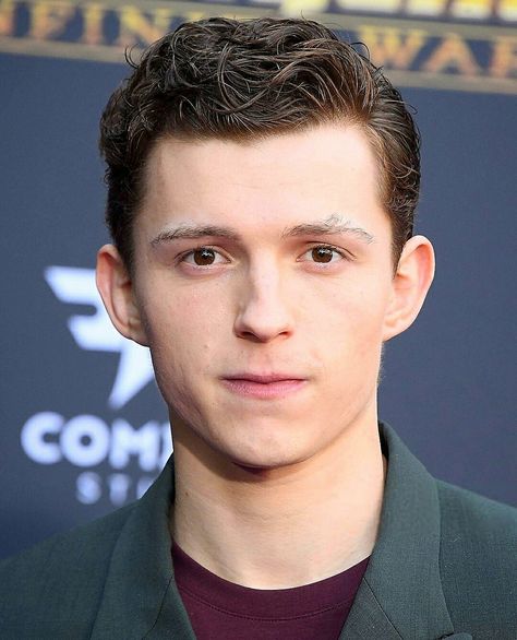 Tom Holland Reference Photo, Tom Holland Eyes, Tom Holland Face, Tommy Holland, Billy Elliot, Baby Toms, Tom Holland Imagines, Tom Holland Peter Parker, Steve Rogers Captain America