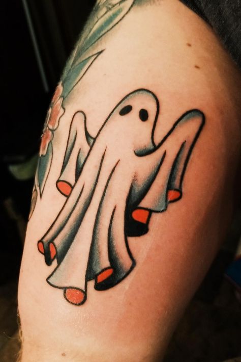 Ghost Tattoos Traditional, Traditional Style Ghost Tattoo, American Traditional Tattoos Ghost, Old School Ghost Tattoo, Colorful Ghost Tattoo, Ghost American Traditional Tattoo, Trad Ghost Tattoo, Vintage Ghost Tattoo, American Traditional Ghost Tattoo