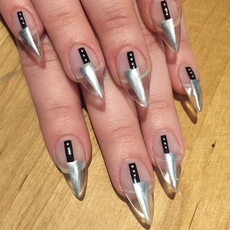 Killer Knives Halloween Manicure, Pastel Nails Designs, Nail Design Video, Pretty Nail Designs, Halloween Nail Designs, Short Acrylic Nails Designs, Art Halloween, Halloween Nail, Pink Sparkle