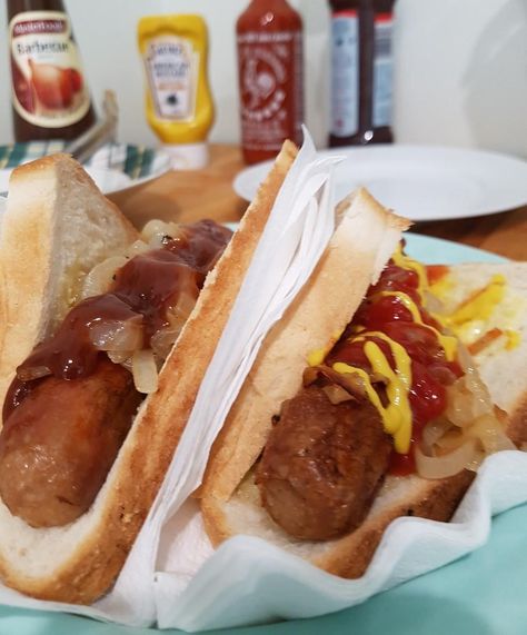 [Homemade] Australia Day Sausage Sizzle #TTDD#TheThingsDadsDo Nz Christmas, Sausage Sizzle, Sausage Sandwiches, Australia Day, Pork Sausage, Hottest 100, Food Images, Food Cooking, Christmas 2023