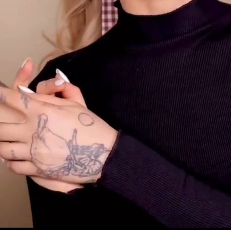 Glinda The Good Witch Tattoo, Oz Aesthetic, Witch Tattoo, Glinda The Good Witch, The Good Witch, New Tattoos, Hand Tattoos, Wizard, Ariana Grande